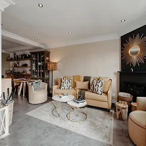 Cape Finest Located In De Waterkant Kapstadt